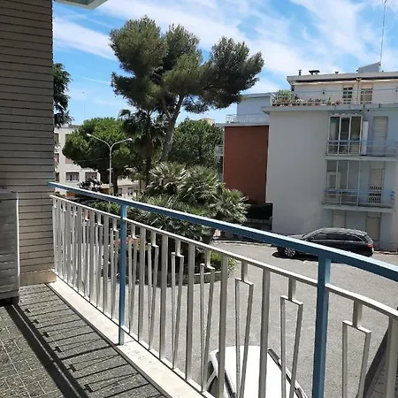 Vacanze A *